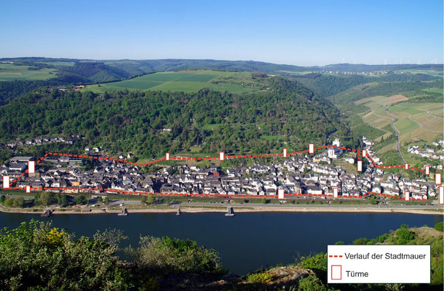 Stadt Oberwesel am Rhein. Mit seinen Mauern und Türmen aus dem Mittelalter